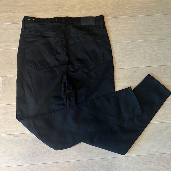 Madewell 10” High Rise Stretch Skinny in Black Frost - Picture 4 of 5